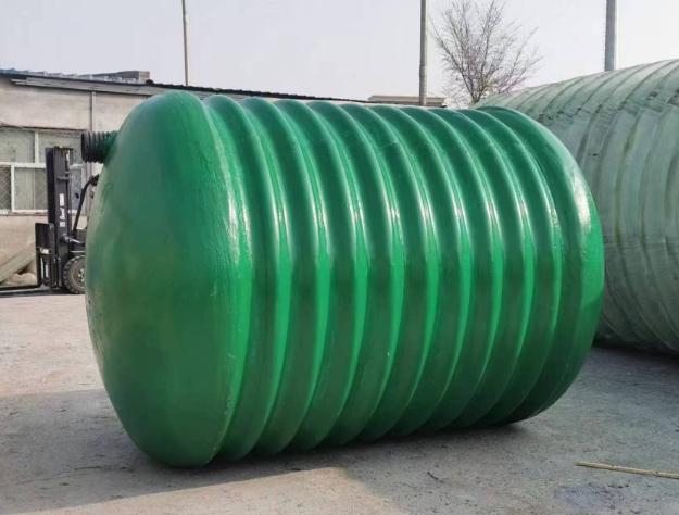 波紋化糞池